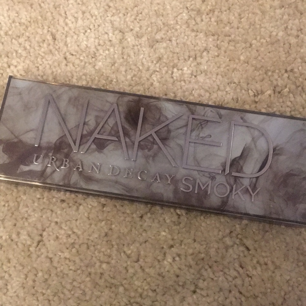 UD Naked Smokey Palette